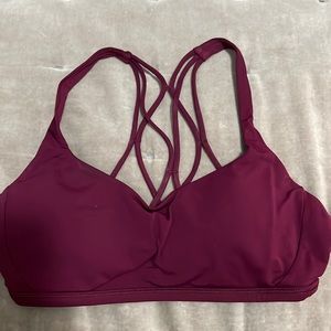 Lululemon size 6 sports bra